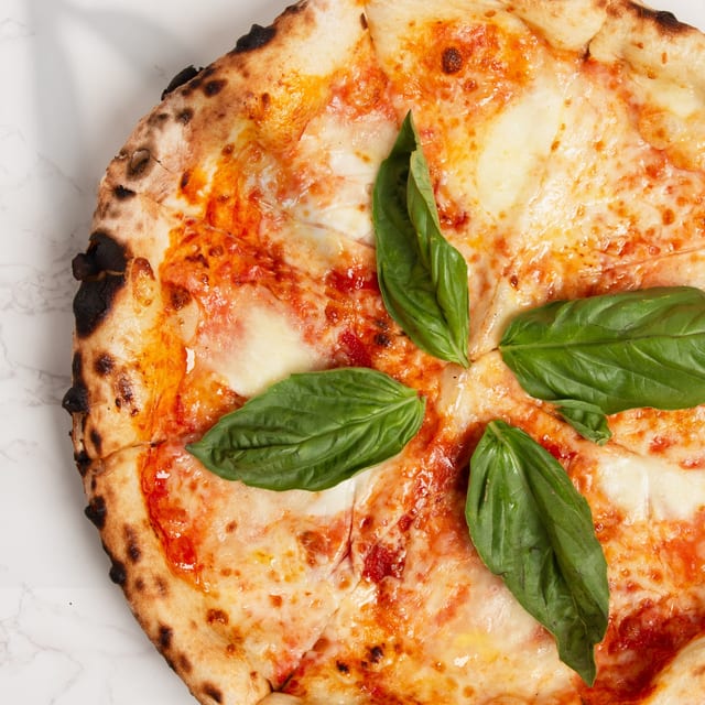 Margherita Pizza.