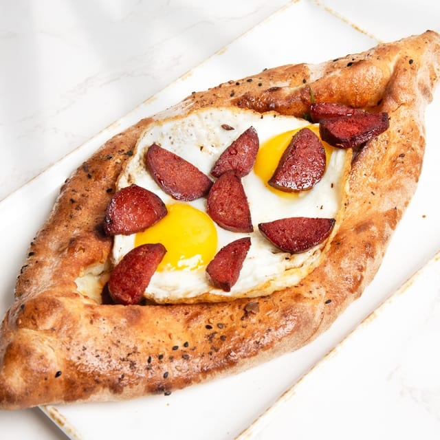 Soujuk Khachapuri